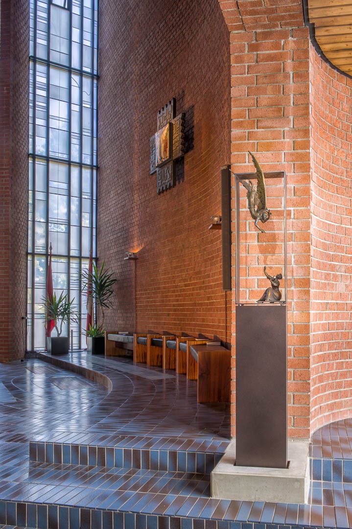 Schrecksekunde. Die Verkündigung des Erzengels Gabriel an Maria (2011) Schrecksekunde. Die Verkündigung des Erzengels Gabriel an Maria, Bronze